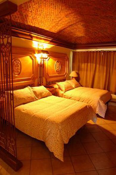 Cantesse Hotel
